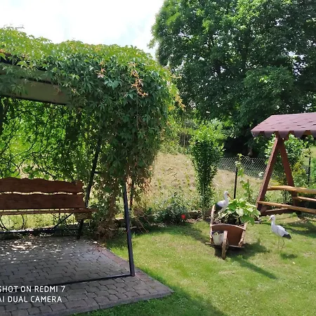 з двома спальнями і кухнею