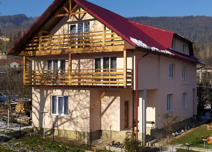 з двома спальнями і кухнею Apartment