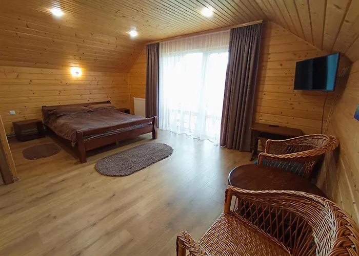 з двома спальнями і кухнею Apartment *