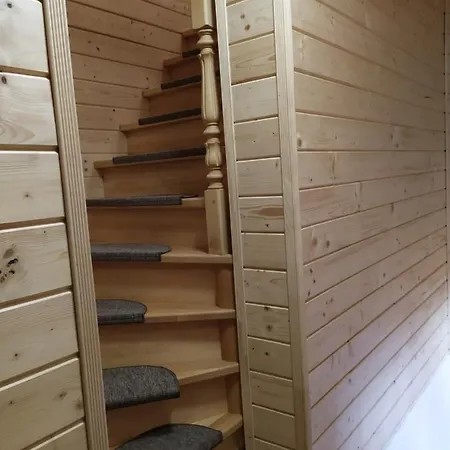 Apartment з двома спальнями і кухнею *